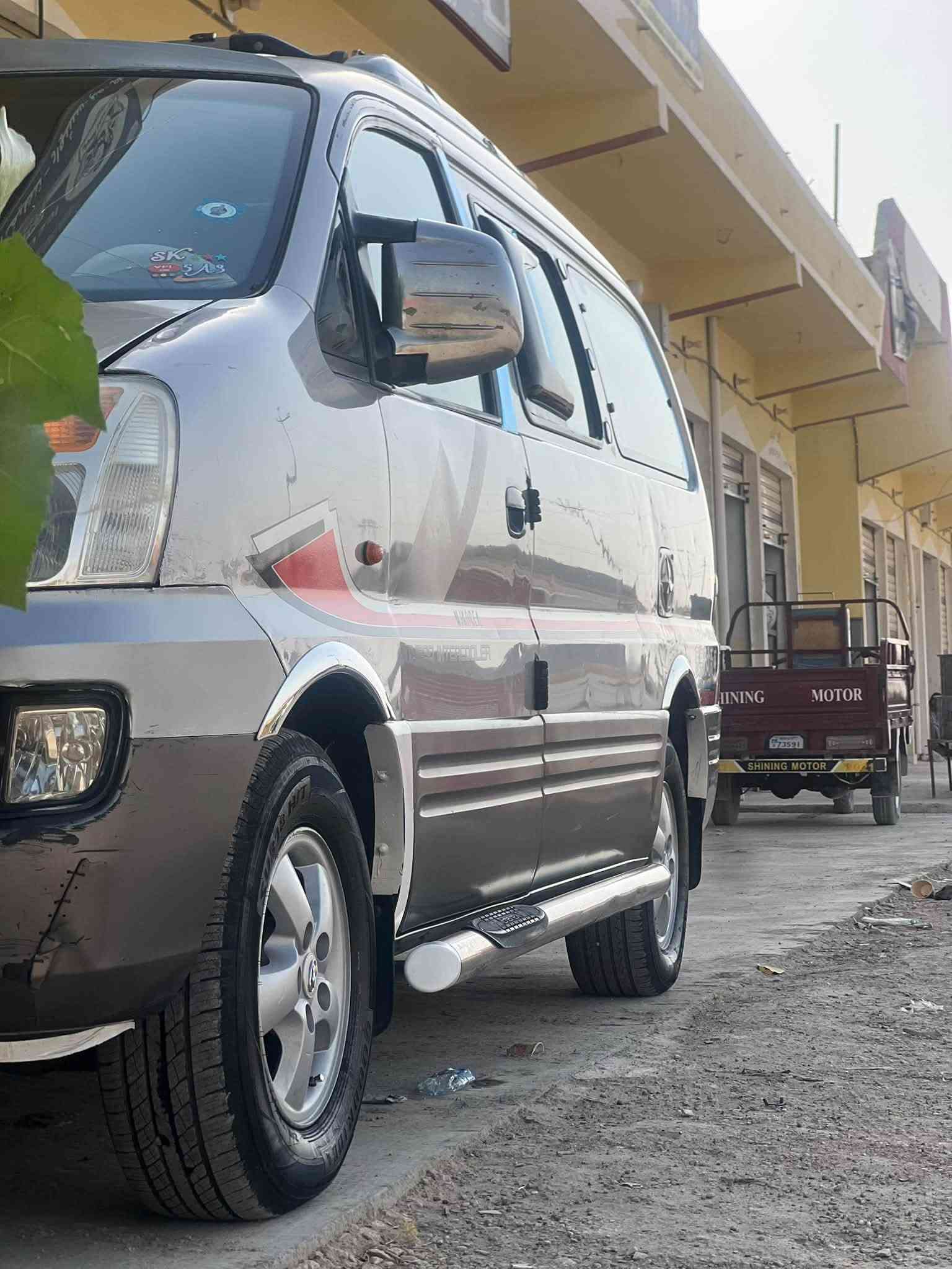 للبيع ٢٠٠٧رقم  ***********
