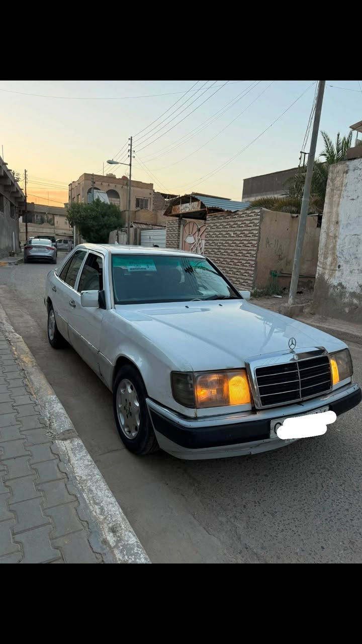 سلام عليكم مارسدس دب للبيع او مراوس موديل 1990 سنويه ل 28 سعر 35 بيها مجال بصره مدينه
***********
