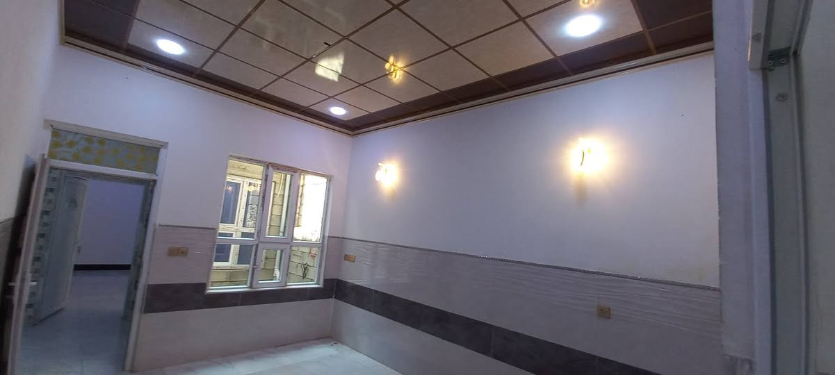 بيت للبيع العنوان القوسيات قرب المدرسه الصينيه 🏣المساحه ١٤٠متر ➡️خدمات  كامل تبليط ماء كهرباء مدارس الاستفسار على الرقم 📲***********
***********
اتجاه البيت شروق➡️
بيت للبيع العنوان القوسيات قرب المدرسه الصينيه 🏣المساحه ١٤٠متر ➡️خدمات  كامل تبليط ماء كهرباء مدارس الاستفسار على الرقم 📲***********
