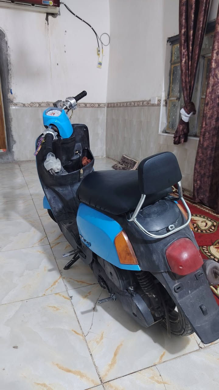 السلام عليكم دراجه بوليس حلوه و نضيفه خير من الله بوشه ٥٥ شلعه بيهي حلوه وهاذ رقمي *********** سعرهئ ٥٥٠ و بيهئ مجال دراجه أوراق اصولي@@@
