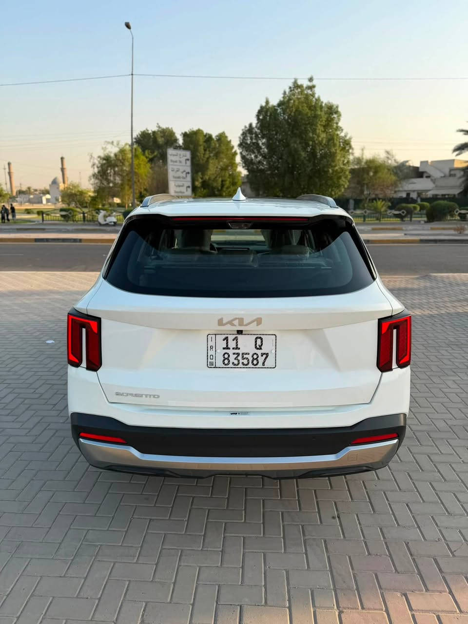 سورنتو 2025   V6
رقم بغداد ب اسمي تحويل ثاني يوم
7 راكب 
داتا شو 
دبل كشن كهرباء 
دبل كامرة و دوارة 
قمارة بانوراما
تشغيل عن بعد
ويل 20 
انارة محيطيه 
تبريد 3 قطع
بردات خلفية 
كير ماوس 
فول تحكم ستيرن
شفتات ستيرن 
هاند بريك بصمة
اوتو هولد
٤ انظمة قيادة 
نظام نزول منحدرات
حساس امامي خلفي
دخول ذكي بدون مفتاح
تبريد شاشة لمس
مري شفط

ماشية 46

السيارة كلش جديدة ونظيفة واستعمال شخصي ..
بيها ملاحظات بارد بسيطه بالبدي 

مكاني بغداد 
*********** 📞
