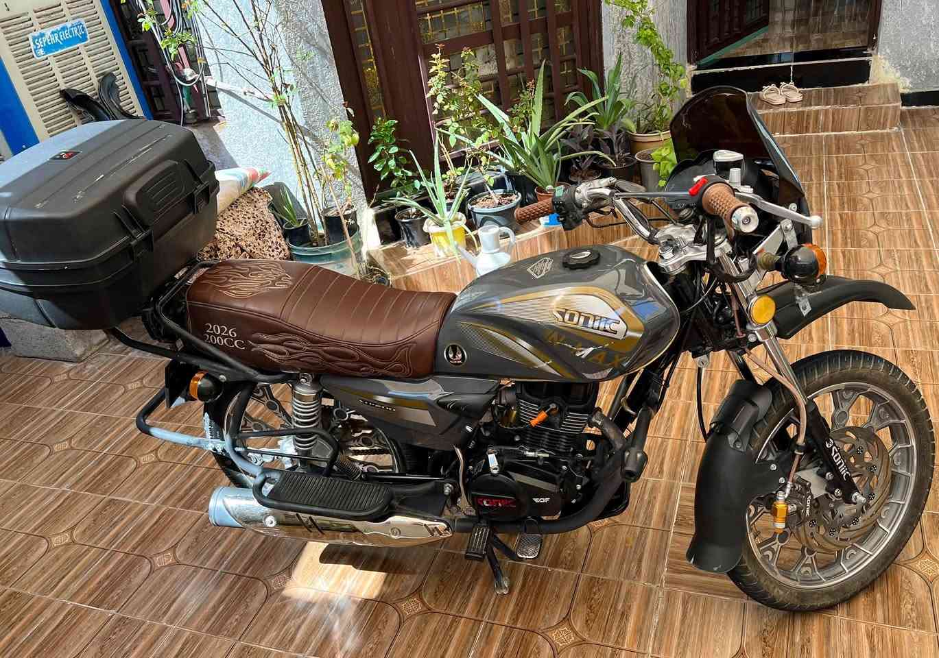 السلام عليكم
دراجه سونك N-MAX موديل 26
مكينه 200cc ضاغطة وزنجيل CBF
كفاله عامة شرط مكينه بعدها وضع شركة
استخدام شخصي اوراق سكنر
السعر ٩٥٠ قفل
مكاني ناحية كنعان
للتواصل وللاستفسار ***********
