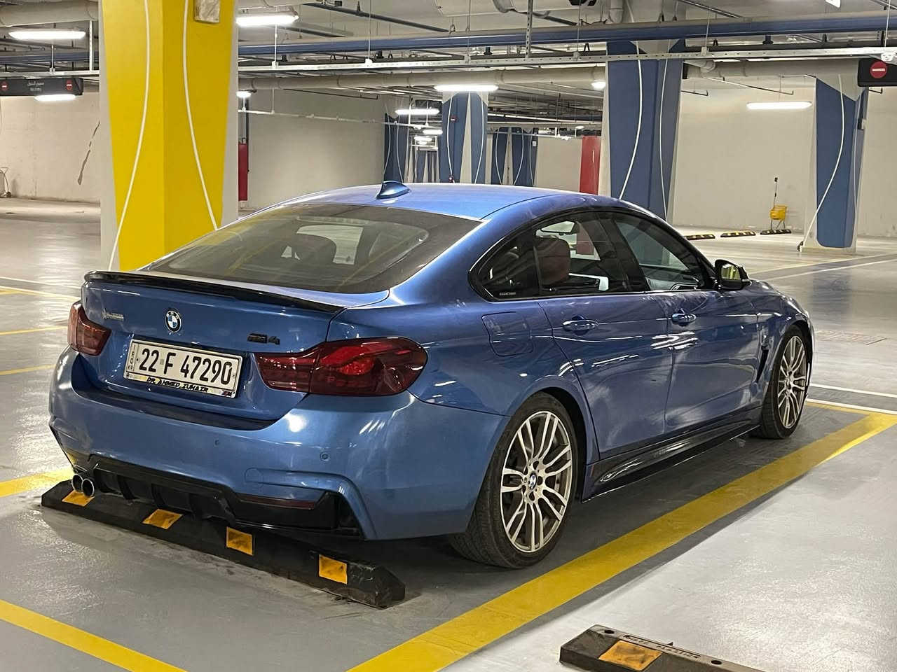 Bmw 430i m package 2017
خليجية عروش
مكفوله من صبغ
بيه بارد في قبغ الجنطة فقط بدون صبغ
وشخط بالباب مكحل
كير ومحرك مكفول
ماشيه 148الف كيلو
مواصفاته معروفه
داخل جلد احمر
210 سعر وبيه مجال
***********
