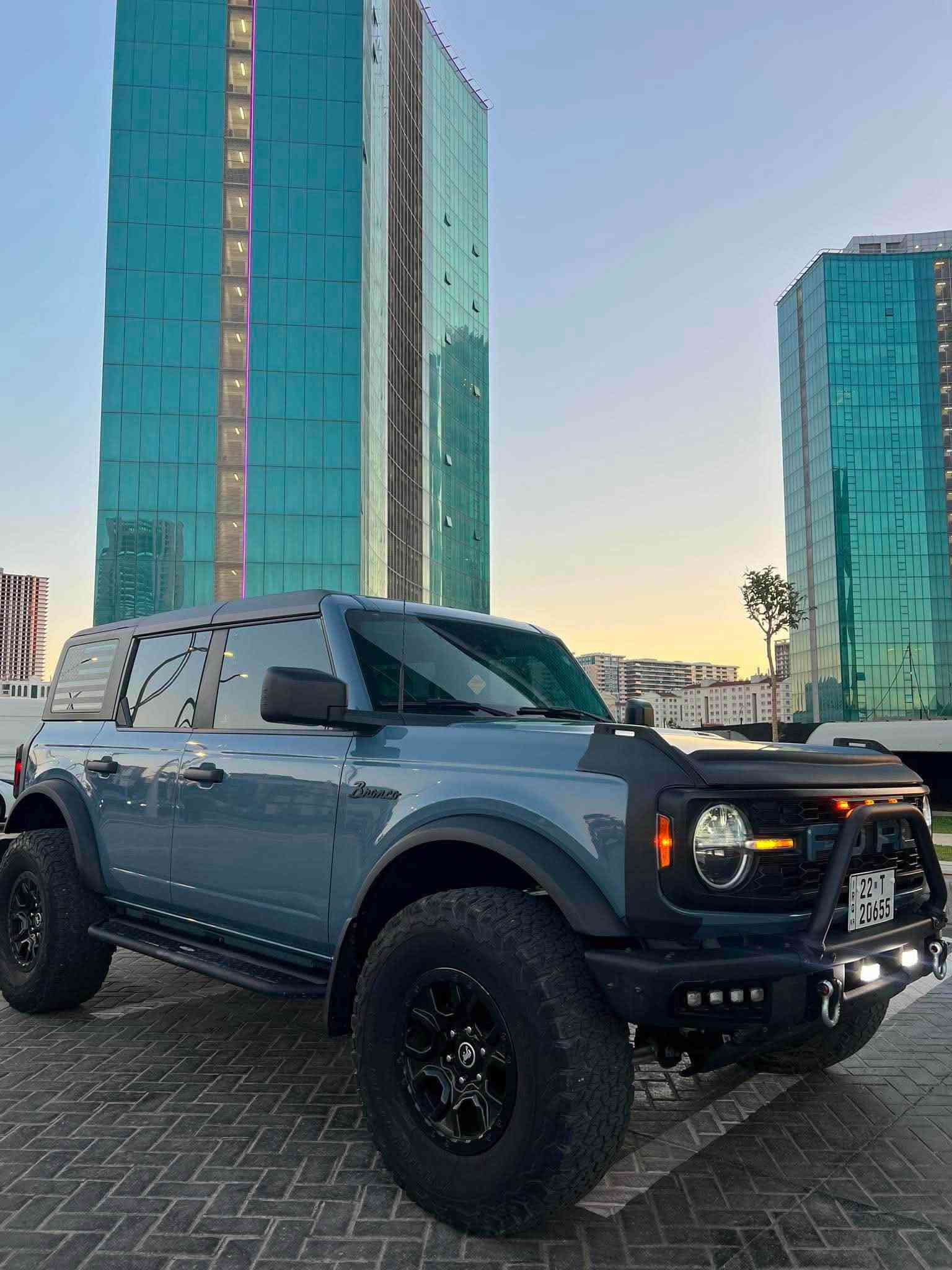 برونكو • V6 • بدون ايرباك