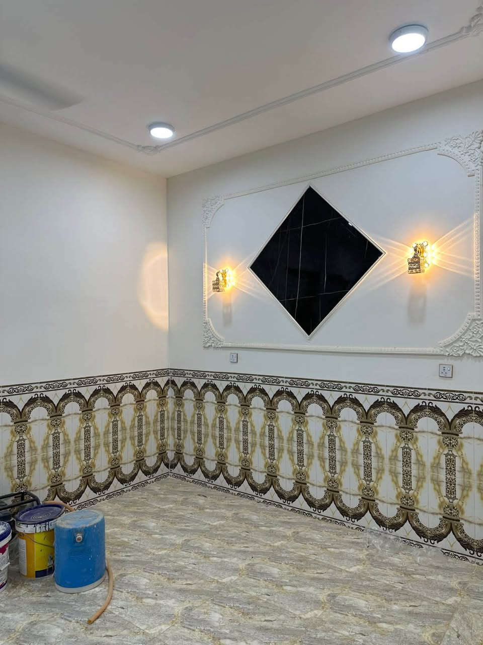 ✨ مشتمل معزول للبيع في حي الجبيرية الثالثة ✨

📍 الموقع: حي الجبيرية الثالثه / قرب الحدادين   

📐 المساحة: 150 م²

📏 الواجهة: 7/5 م

📏 النزال: 20 م

🛏️ التفاصيل:

▪️ 3 غرف نوم غرفتين جوه وحده فوك

▪️ صالة + استقبال جوه وفوك

▪️ مطبخ جوه وفوك

▪️ حمام داخلي وصحيات خارجية والفوك كذالك

💰 السعر: علق بكلمة (تم) ويوصلك السعر مباشرة

📞 للاستفسار والتواصل:

👤 مظهر حاتم

📱 ***********

📍 مكتب وطن للعقار

