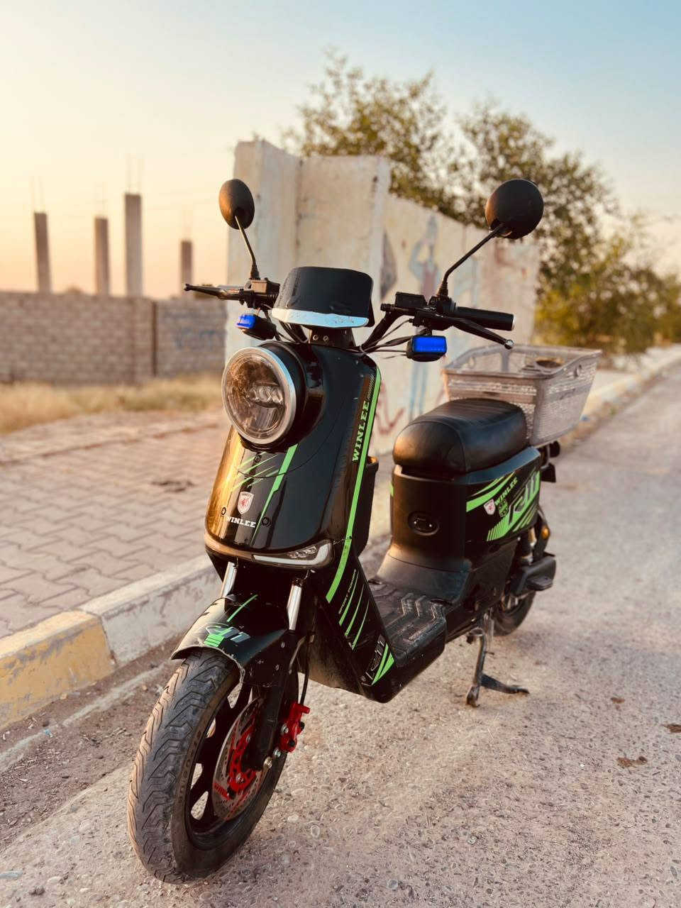 ماطور شحن للبيع
النوع. R11
موديل.2025
بطارية .نوع ونلي5 بطاريات
السعر .600
الاستفسار الاتصال على *********** متواجد خاص
