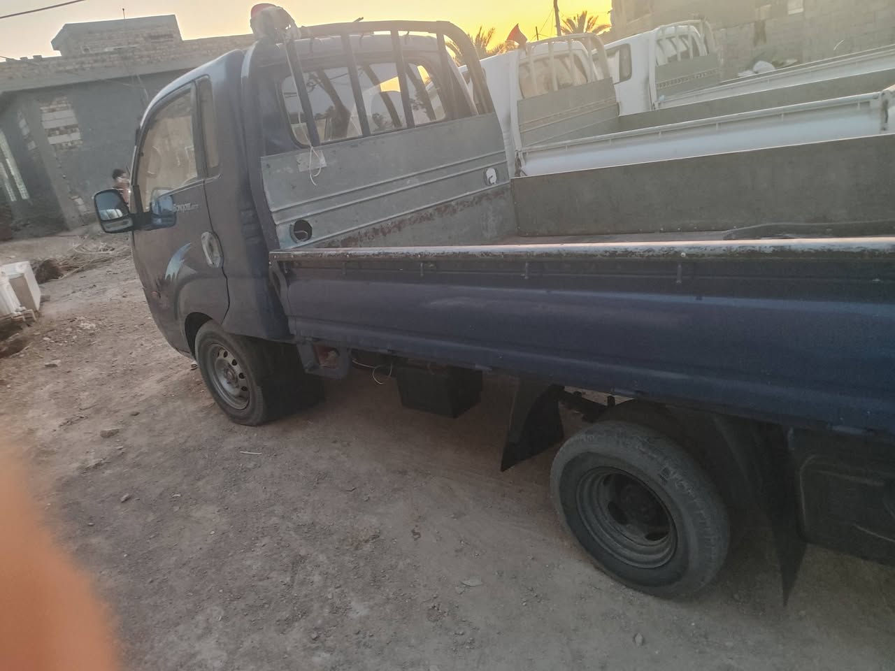كيا حمل بنكو موديل 2007 رقم بابل نكليزي  سعرها 80اوبيهامجال رقم *********** مكان السياره كربلاء
