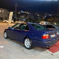 بي ام ٥٢٨ • ٢٠٠١ • كالار