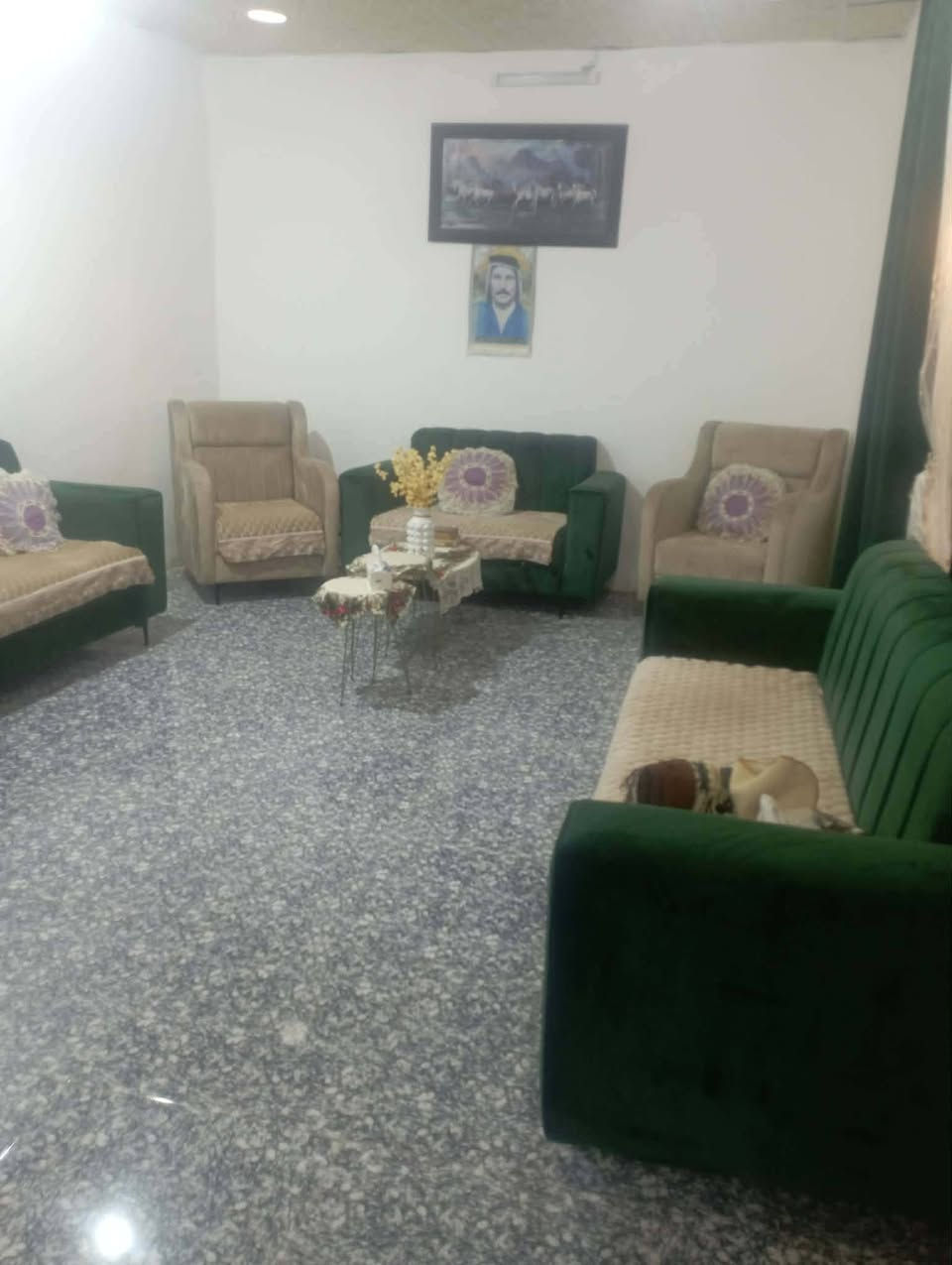 للبيع او المراوس
🏠 دار للبيع –شارع النيل القديم
📍 الموقع: النيل القديم – حي موسى الكاظم
📐 المساحة: ٢٣٣م
📜 طابو زراعي – سند ٢٥ – باسمي
🛏️ يحتوي على:
٣ غرف نوم
صالة
كليدور
مطبخ
صحيات
💰 السعر: ٤٥ مليون وقابل للتفاوض
📩 للاستفسار والتواصل: ***********
