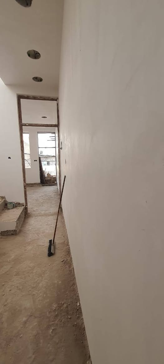 مبيضجي شغل درجه اولى شرط استلام مهندس 
كادر كامل سعر المتر 6 الف متفرغ حاليا ***********
