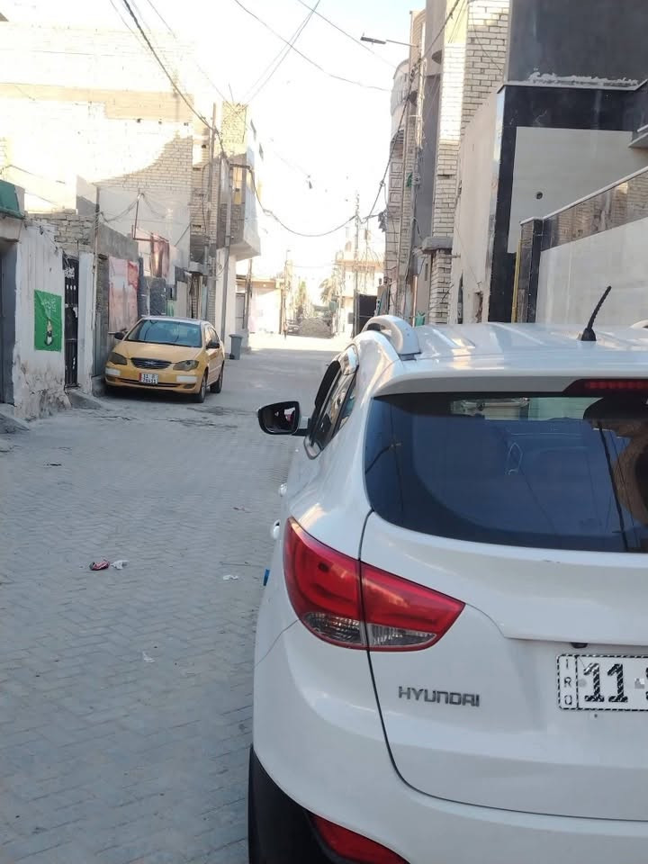 السلام عليكم ورحمة الله وبركاته

توسان ٢٠١٣ خليجي نص فول محرك الفين مكفولة كفالة عامة محرك كير كلشي مكفول عدا شبر صبغ +الدعامية بيها طخة كلش بسيطة تكحيلات كلش بسيطة بيها شخط بسيط +طاحت عليها طلقه بنهايه القماره بجهه الجنطه بسمي السيارة رقم بغداد تحويل مباشر 

السعر :  اتصل على الرقم 

 العنوان بغداد مدينة الصدر ق ٧١ الرقم ***********

واتساب أو اتصال ماسنجر ما ارد على احد

