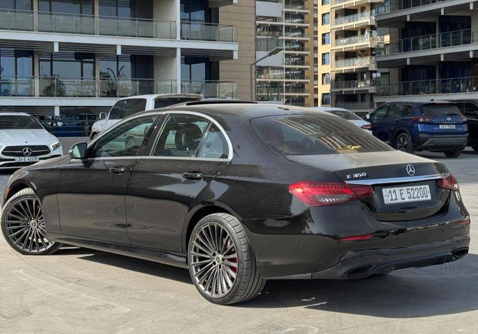 مرسيدس بنز E350 موديل 2023

وارد
ماشية 67 ألف كم
الحادث جاملغ وقبغ جنطة
المكينة والكير والكهربائيات مكفولة، شرط الواير
رقم بغداد شبه مميز
صفر مسجل

المواصفات:
محرك 2.0 تيربو
جير أوتوماتيك
تحكم ستيرن جهتين لمس بالكامل
ستيرن كهربائي
تدفئة ستيرن
تدفئة كراسي
كراسي جلد أسود
ذاكرة كراسي 3 وضعيات
فتحة سقف
شاشة كبيرة متصلة
شاحن لاسلكي
مخارج Type-C
إضاءة LED ديناميكية تفاعلية
ويلات قياس 20
رادار
5 وضعيات قيادة: إيكونو، كومفورت، سبورت، سبورت بلاس، إندفجول
تكييف قطعتين مع تحكم منفصل للمقاعد الأمامية
مرايا شفط
نظام مراقبة النقطة العمياء
نظام صوتي برو ماستر
فرملة أوتوماتيكية
كاميرات 360 درجة
حساسات 360 درجة
شفتات خلف الستيرن
خاصية Auto Stop
خاصية HOLD للبريك
ماوس تحكم
إضاءة داخلية
صندوق كهربائي
هاند بريك إلكتروني
بصمة دخول وتشغيل

المكان: بغداد، المنصور، مجمع بوابة العراق

السعر 🟩علق ستصل لك رسالة تتضمن السعر 

***********
