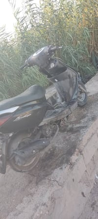 شباب هي دراجه بريز  البيع 400وبيه مجال العنوان بغداد دوره مجفته جديد ا...
