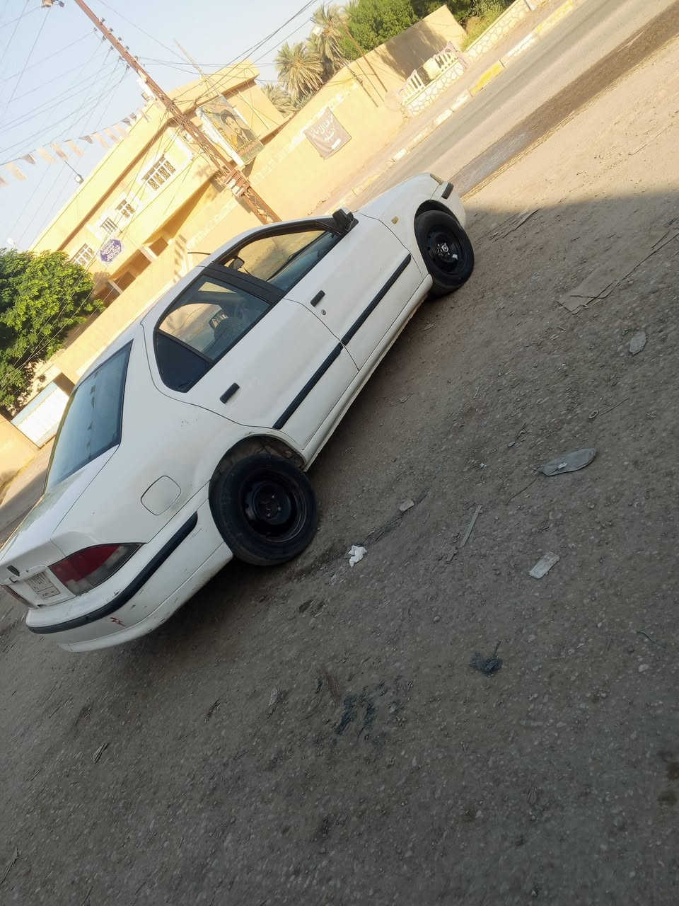 السلام عليكم سمند البيع موديل 12 رقم نجف مكينه وكير جدد فرنسي حداديه جديده تخم تايرات جدد كيجات كله شغاله غرفه حلوه تبريد عوزه فقط غاز شرط ترايك 160 السياره شرط جديده ما عايزه شي راعيه ما متواصل ويا السعر 17 وبيه مجال الرقم *********** مكان السياره ديوانيه قضاء غماس
