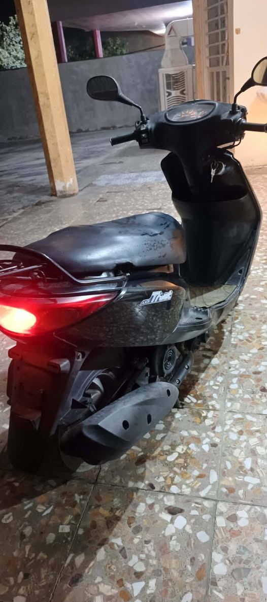 دراجه اكزز محرك خطين بلاادي كلشي بيها شغال جاهزه علئ الفحص تواصل على هذا الرقم ***********
