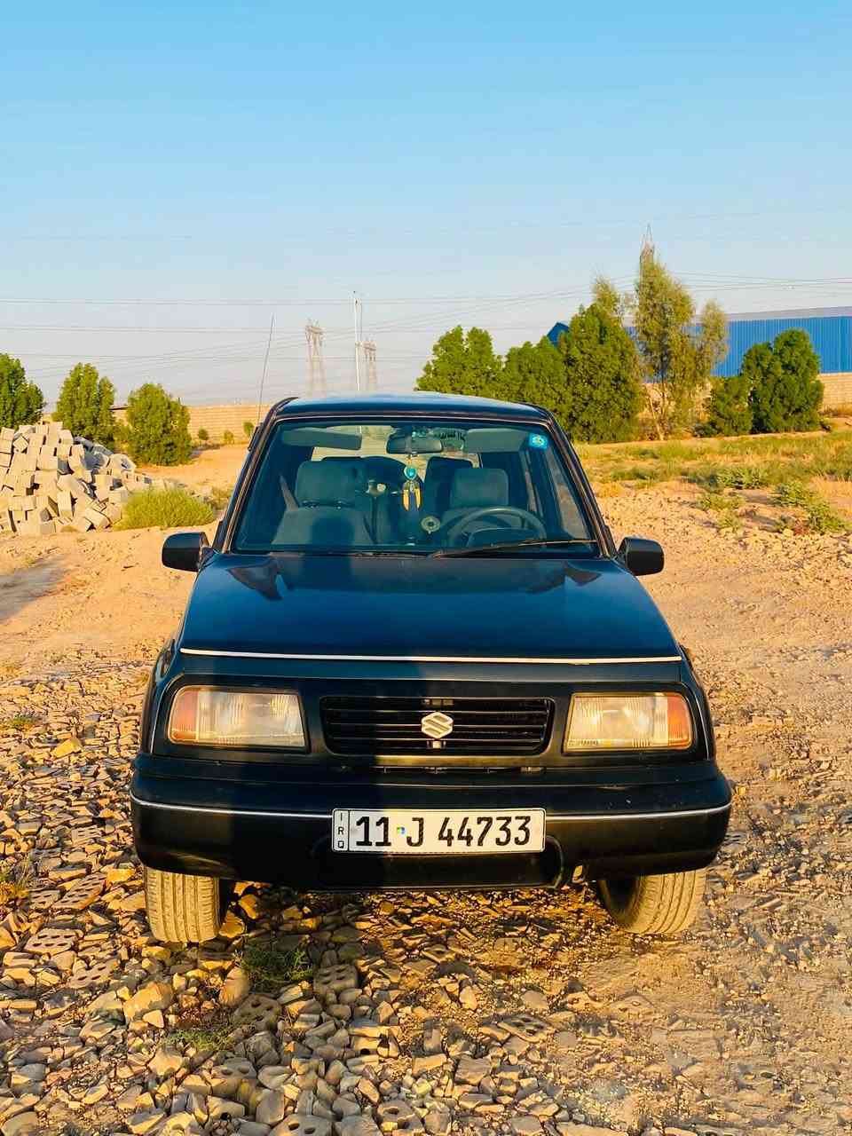 السلام عليكم   سوزكي فيتاره
موديل 1994

جاهزه كهربائيات شغاله 

كير مكينه نضيف 

لوكير ملغي 

مكان سياره بغداد بسمايه قريه عشره 

شرط تحويل ثاني يوم 

42وبيه مجال قليل 

***********
