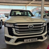 لاندكروز GXR Limited موديل 2023 ماشيه 30 الف  لمتدد اصلي شركه ساز  كفا...