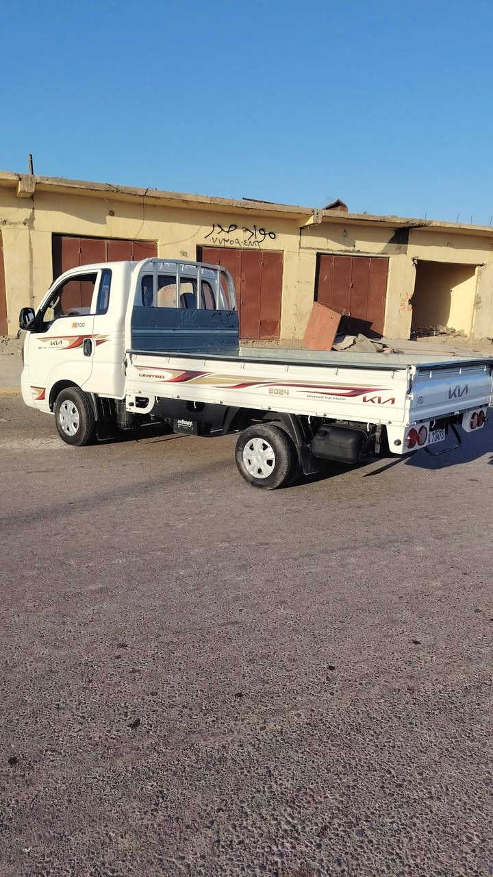 كيا ٢٠٢٤ رقم صلاح الدين دولي سنويه ٢٠٣٠ ماشية ٨٦ سياره محرك كير شرط تبريد ثلج تخم تاير و صدر جديد شاصي شرط سياره مكفولة كفالة عامه مال بيت واحله من صور سعر ١٥٠ وبيها مجال مكان سياره بيجي ***********.        ***********
