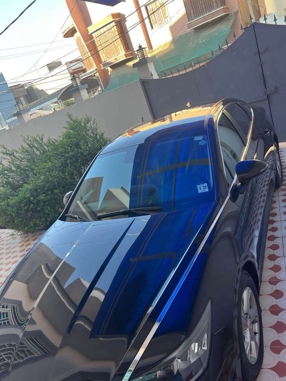 السلام عليكم
سوناتا 2022 
جديده كلش ماشيه قليل 
حادثها فقط جاملغ امامي 

رقم أربيل الدولي بأاسمي 
مكاني ديوانيه 
***********
