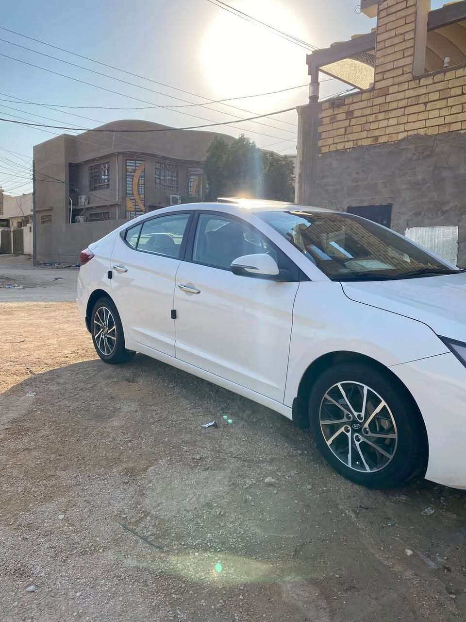 السلام عليكم النترا خليجي موديل 2019 شكل ال20 مكفوله كفاله عامه من الصبغ والضربه والتبديل سياره جديده بمعنى الكلمه فول مواصفات 

1-بصمه ابواب 
2-فتحه سقف
3-مري شفط ترحيب 
4-تبريد قطعتين
5-كامره خلفيه مع حساسات امامي خلفي 
6-يدات نيكل 
7-محرك ٢٠٠٠ مامفتوح دوش 
8- رقم بغداد بأسمي 
سياره جاهزه من كل نواحيها من حداديه كير ومحرك وتبريد وتدفئة مكان السياره كربلاء المقدسه السعر 160 وبيها مجال للشراي للاستفسار لاتصال على الرقم التالي ***********
