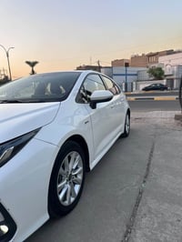 كورلا هايبرد 2025 82 كيلو متر بيها ملاحظات بسيطه 145 وبيها مجال بسيط 0...