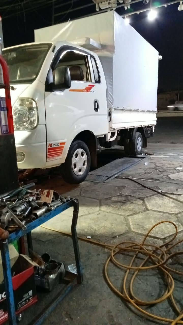 كيا بنكو رقمها بغداد انكليزي للبيع  مكانها بغداد ٢٠٠٩ مابيها نقص تخم تاير جديد حدادية كاملة وكهربائيات رايدها ب٩٠ 
او مراوس للإستفسار اكثر على الخاص
