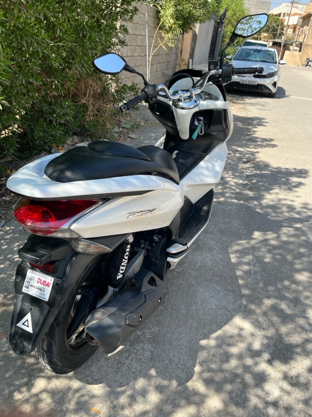 pcx جيل اول 
محرك ١٢٥
مكفوله مناقصها اي شي 
محرك ممفتوح