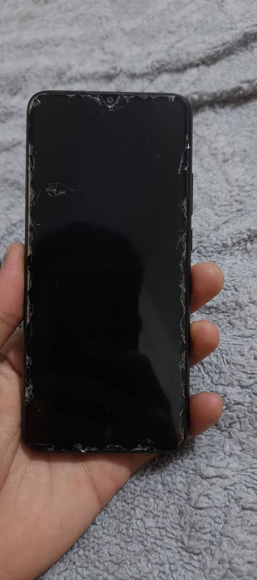 السلام عليكم موبايل oppo a16k  للبيع 
مستخدم نضيف وماداخل تصليح جاهز للاستخدام
السعر 90 الف وبي مجال للشراي
المكاني الديوانية حي الزيتون 
للتواصل واتساب ***********

