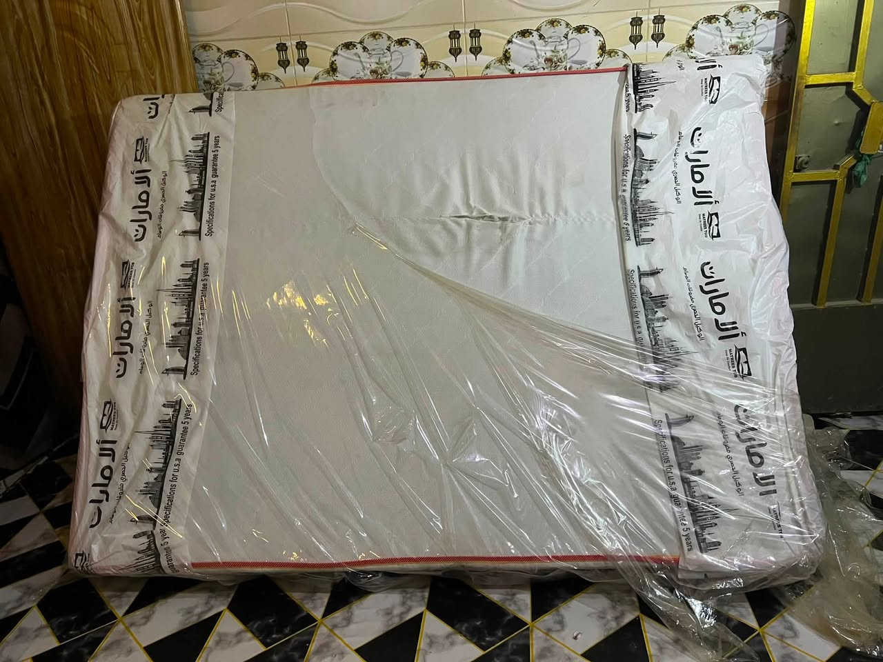 سلام عليكم دوشك ضقط الاصلي جديده بعده بجيس وطابوريه  وطبله مال ميزا مرايه لبيع جديده عنوان سوك الشيوخ ***********
