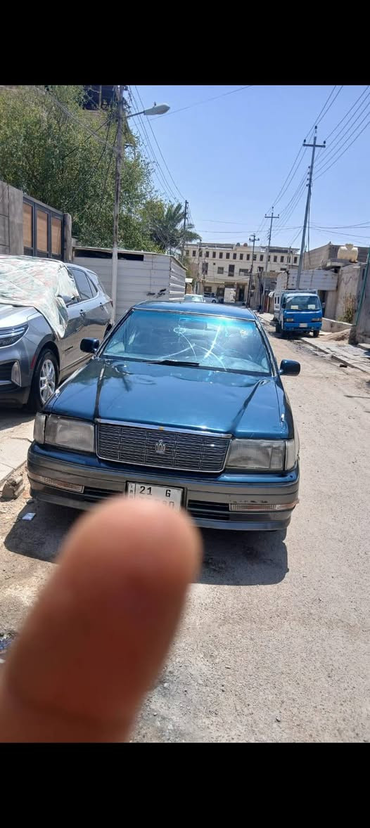 السلام وعليكم شباب راس الثور فلات جديد دخول جديد ادوات ادوات مكصوصه جنطه شغل عدل كله باجات مكينه الفين ونص متومه بس رقم السياره مكينه وكير وحداديه وتخم تاير شاشه كامره وتبريد يرادله بس غاز جاهزه مجهزه مابيه نقص كهربائيات كله شغلاه شرط باتري جديد وتخم تاير جديد السعر 25 بيه شويه مجال للطيبين عنوان البصره وهذا رقمي خابر وتدلل ***********
