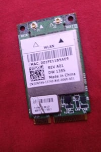 هذه الموجود 1- hdd رامين واحد 4 جيجا والثاني 1 للتذكيرddr2 قطعة وايفاي...