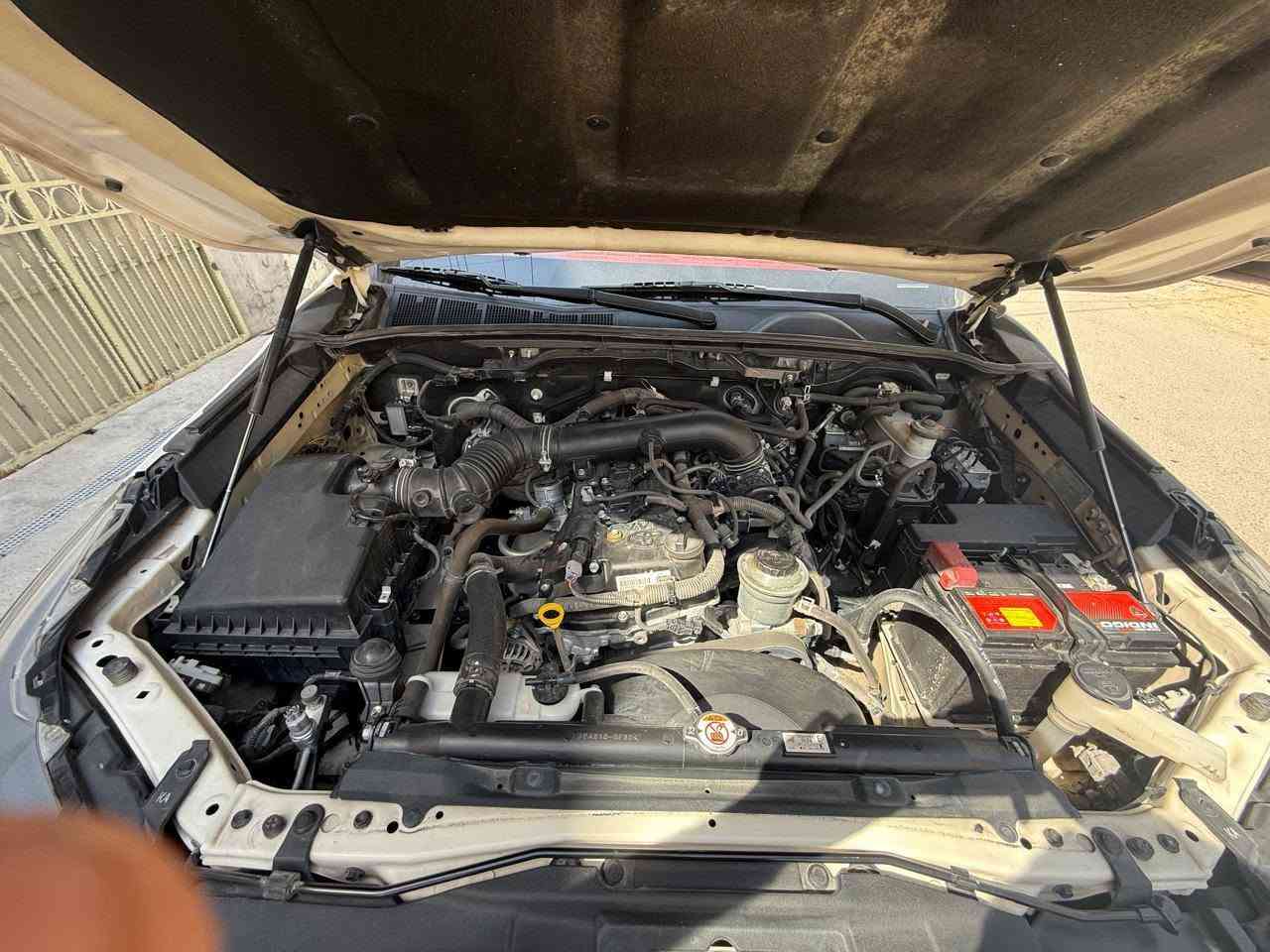 السلام عليكم بيكم تويوتا موديل 21 بغداد السياره جديده 
بدون صبغ السعر.     263  ورقة وبيه مجال بسيط 
العنوان بغداد جميلة ***********

