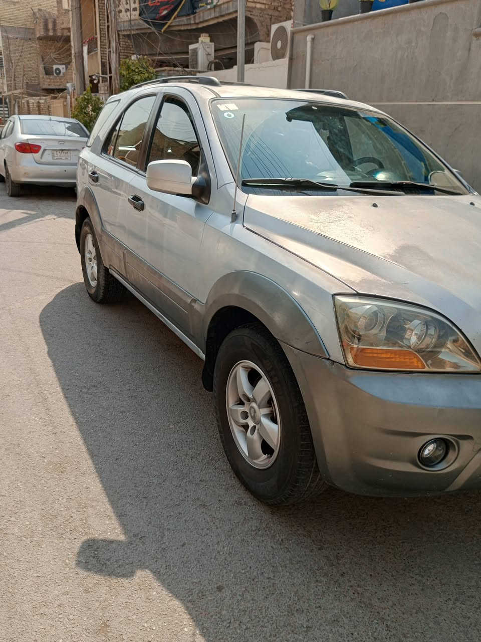 سلام عليكم 

كية سورنتو 

موديل/ 2007
سيارة مكفولة من شواصي وبدنة والضربة القوية 
بيهة جراد فقط

مكينة وكير مكفولات 6سلند حجم 3500
 كهربائيات مالتهة كلهة شغالة 

💥رقم بغداد انكليزي الجديد بسمي تحويل ثاني يوم💥

 
سيارة فول مواصفات لمتد 
 1/فتحة سقف طكتين
2/تحكمات ستيرن جهتين
3/شاشة+كامرة+اربع حساسات خلفية
4/كرسي كهربائي+جلد عسلي
5/سنتر لوك أربعة بيبان وجنطة
6/مري شفط+تحكم بل مري
تخم تاير نضيف
صدر حدادية جديد 

بغداد/البلديات 
السعر/82 بيهة مجال قليل 
رقم الهاتف/***********
