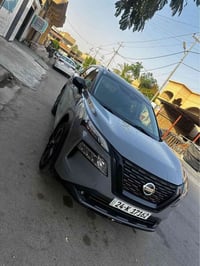 نيسان روج • ٢٠٢١ • ٤ سلندر