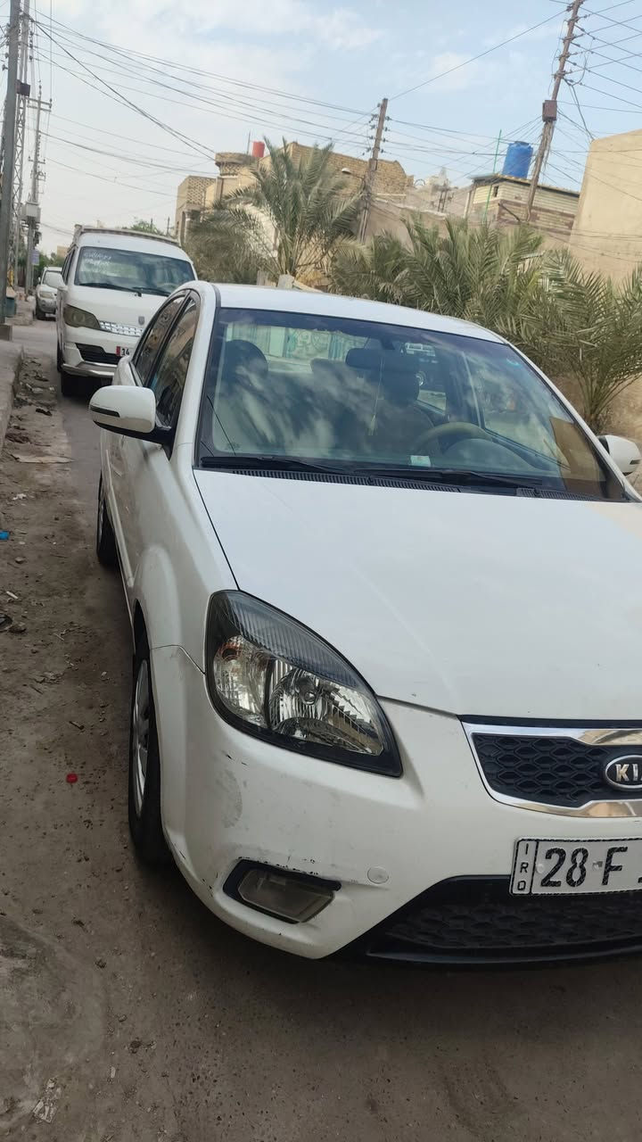 ٢٠١١ • ١٦٠٠ • نجف