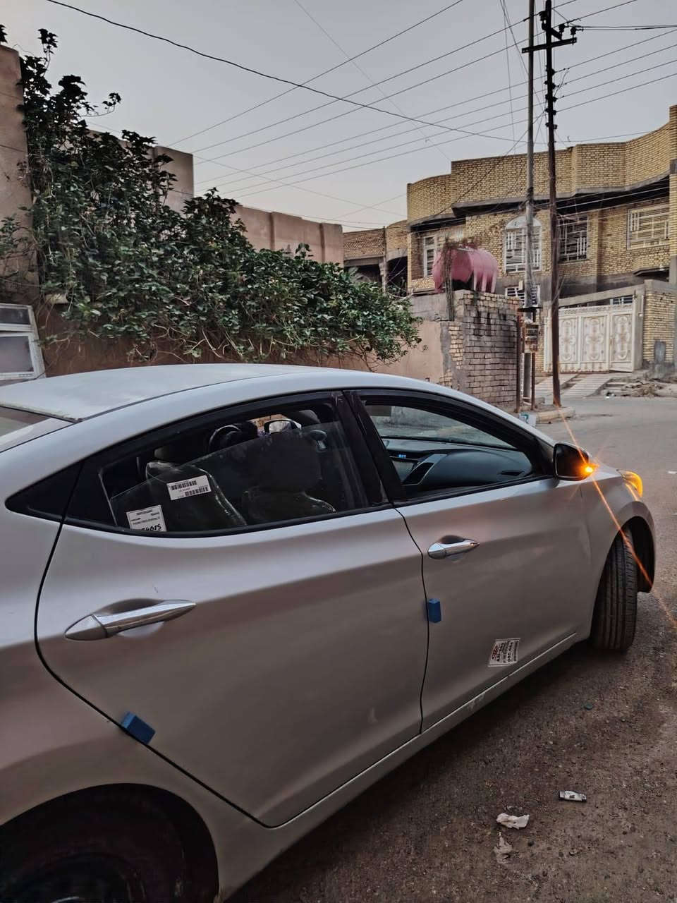 .
الانترا 16 خليجي
مصبوغه احزام أثر جراد
وتبريد عوزه كمبريسر
حداده محرك كير كله جاهز 
سعر مال مستعجل ومحتاج كلش
80 قفل نهايته رجاء. ماكو هيج سعر
مكاني ناصريه مركز
رقمي ***********
