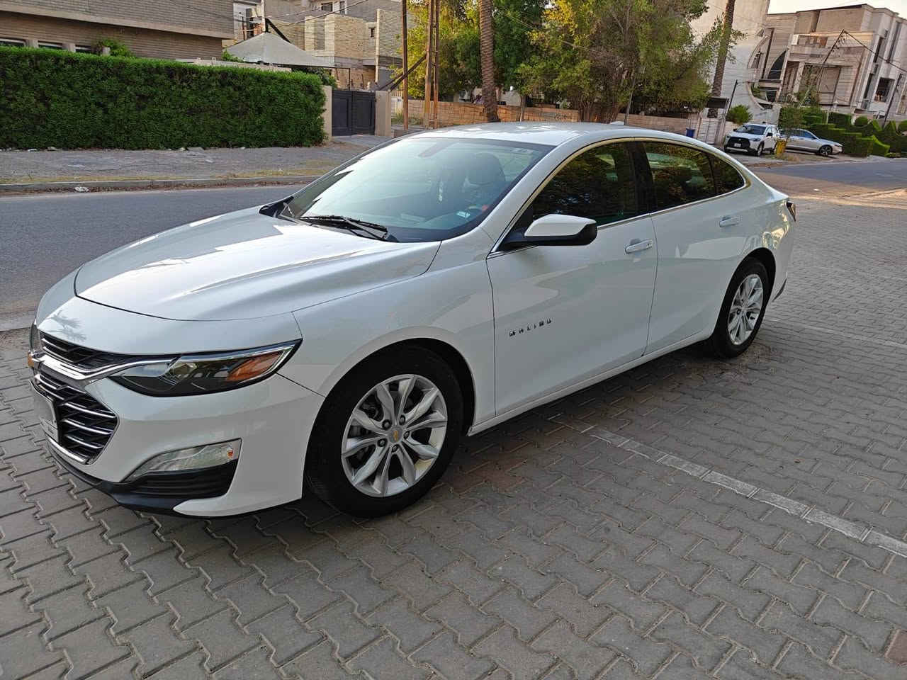 الوصف
شوفرليت ماليبو 2020 فئة LT للبيع
السعر:١١٥ ويبها مجال
رقم بغداد
مكاني بغداد / جميلة شارع الضريبة

ماشية 99,000 ميل
مواصفات الماليبو المعروفة
بصمة تشغيل
صمة دخول ابواب وبصمة صندوق تشغيل عن بعد كاميرا خلفية
شاشة لمس تدعم ربط الهاتف (Apple
•(CarPlay / Android Auto
تحكم ستيرن كامل (صوتيات، مثبت سرعة،
وغيرها)
مقعد السائق تحكم كهربائي
قطعتين تبريد
حساسات هواء الاطارات
تحكم ستيرن كامل (صوتيات، مثبت سرعة،
وغيرها)
مقعد السائق تحكم كهربائي
قطعتين تبريد
حساسات هواء الاطارات
لد نهاري
اوتو ستوب
لايتات ( حساسة للضوء )
ويل حجم 17
سيارة كلين حادث تاير فقط مثل ممبين بالصور السيارة مكفولة من صبغ القطع (ماكو تبديل أو صبغ لأي قطعة أساسية). فقط رش للدجات جوة الباب واكو طخات بالعراق فقط تكحيل بدون
صبغ
للستفسار:***********
