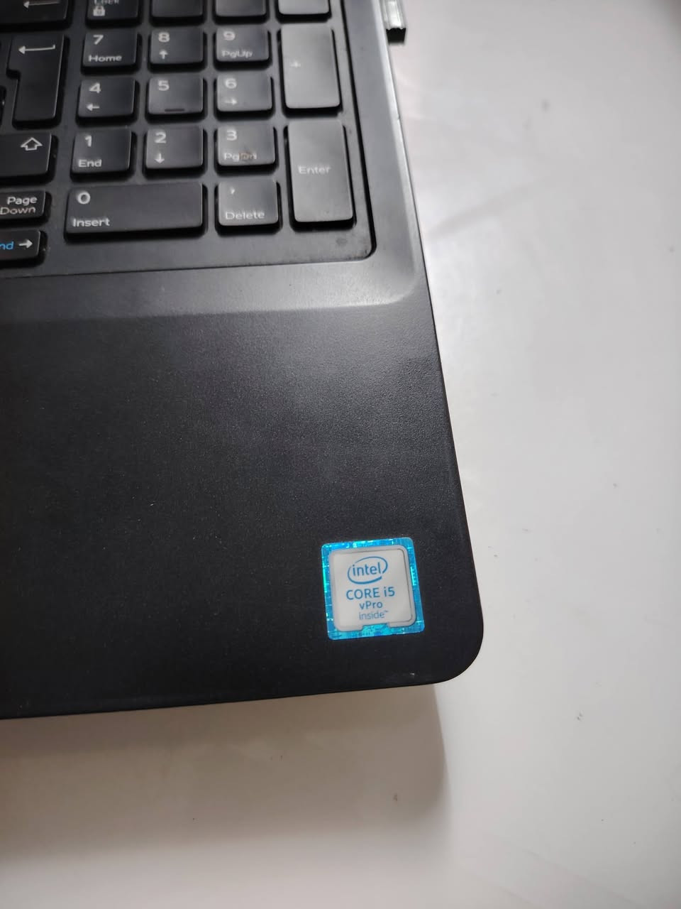 للبيع للبيع للبيع

لابتوب DELL  الجيل السابع 
حجم الشاشة  15.6 الوانها كلش حلوه ونقية  يجي بمعالج core i5
رام RAM 8G
هارد HARD  250G

*********** رقمي واتساب متوفر أيضا

السعر ارخص من السوق وبالمعقول

 مشكلة فقط في البطارية تشغل ١٥ دقيقة
