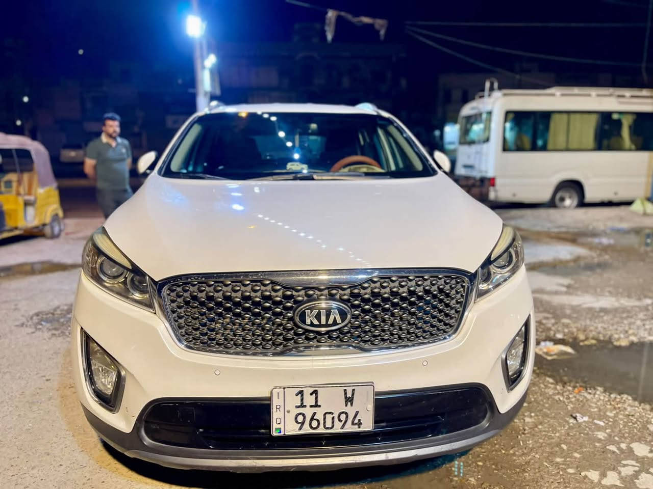السلام عليكم سورنتو موديل 15
خليجي تحكمات 
داخل جلد 
4سلندر
بيها جاملغ خلف السايق 
السعر 175

‭***********‬
