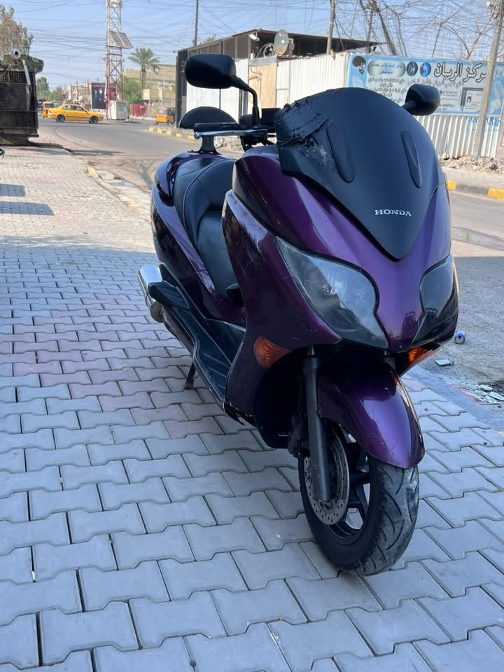 سلام عليكم فورزا 010mf
مكينة جديدة (زيرو) ماشية اقل 20الاف 
ترايك وين مايعجبك بس الكفر يرادله ترتيب 
كلها شغالة حساسات حساس بريك كلوب جنطة حساس بريكات مانع نزلاق 
كير 4تحويلات و7نمر 
دراجة جاهزة للخير 
بيها منضومة زنون 
صلانصة رياضي كاتم (البلادي موجودة)وياها 
بيها هواي مواصفات بعد ماعرفهن 
السعر 1300
مكاني بغداد الحسينية مال راشدية ***********
