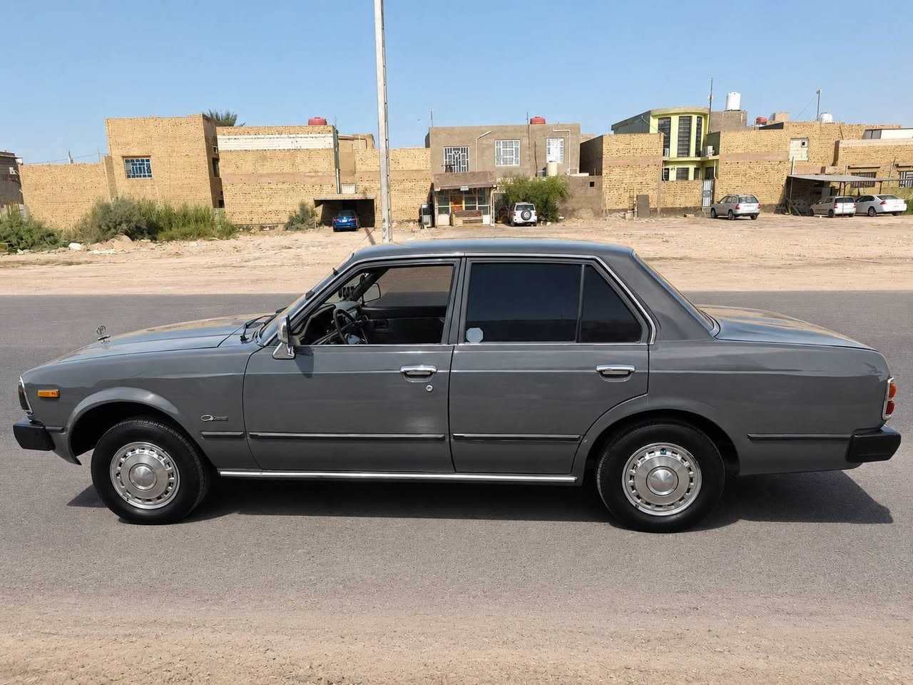 سلام عليكم
كرونا موديل 1980 للبيع أو للمراوس

السياره جاهزه ع آخر حبايه 

تخم تاير جدد

باتري جديد 

حداديه نفض كله جديد 

دواخل ع الشركه 

كهربائياتها كلها شغاله من البجم للبجم

مكينه كير لوك 

اكسن كارينا معدل ونعومه

رقم أربيل نكليزي 

السياره نقصها فقط وجه مال كمبريسر وتشحن غاز منظومة التبريد كلها ع الشرط 

عنوان السياره ديوانيه مركز المدينة أي ستفساره 

الاتصال ع الرقم ***********
