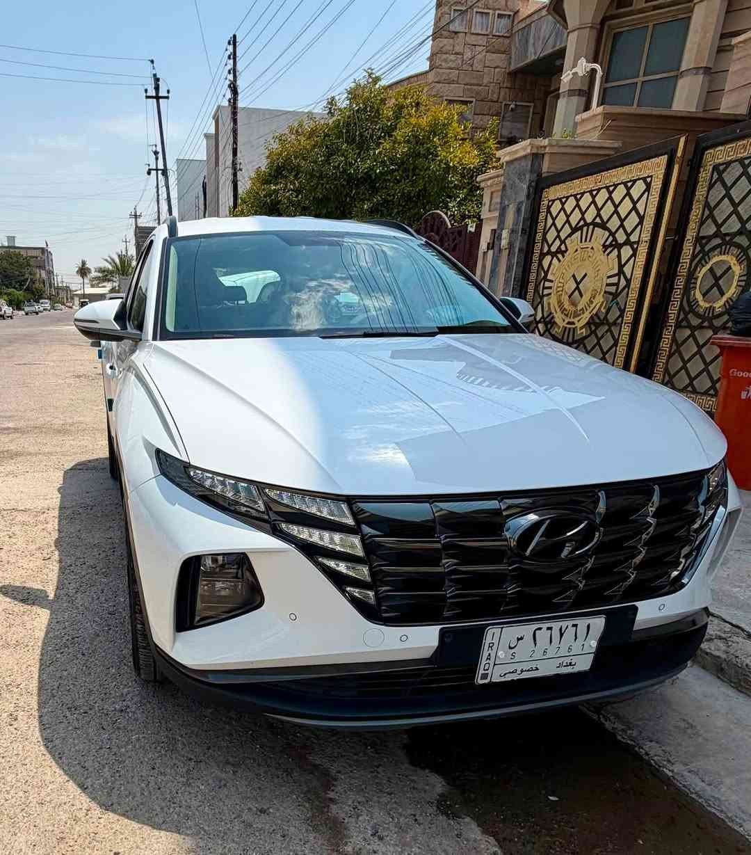 @توسان2023 خليجي بدون لا ضربه ولا صبغ كفاله عامه ماشية 61
المواصفات ⬇️
- بصمه- كشنات كهرباء عدد ٢- شاشه وكاميرا بلاد- حساسات اماميه وخلفيه- مري شفط وأشاره- شاشه ديجتل- هاند بريك بصمه- ليد صباحي - تشغيل عن بعد- شحن واير ليس- بردات بلاديه - ترحيب داخلي وخارجي 
السعر ١٩٠ 
مكاني بغداد  الكاظمية هـ ***********
