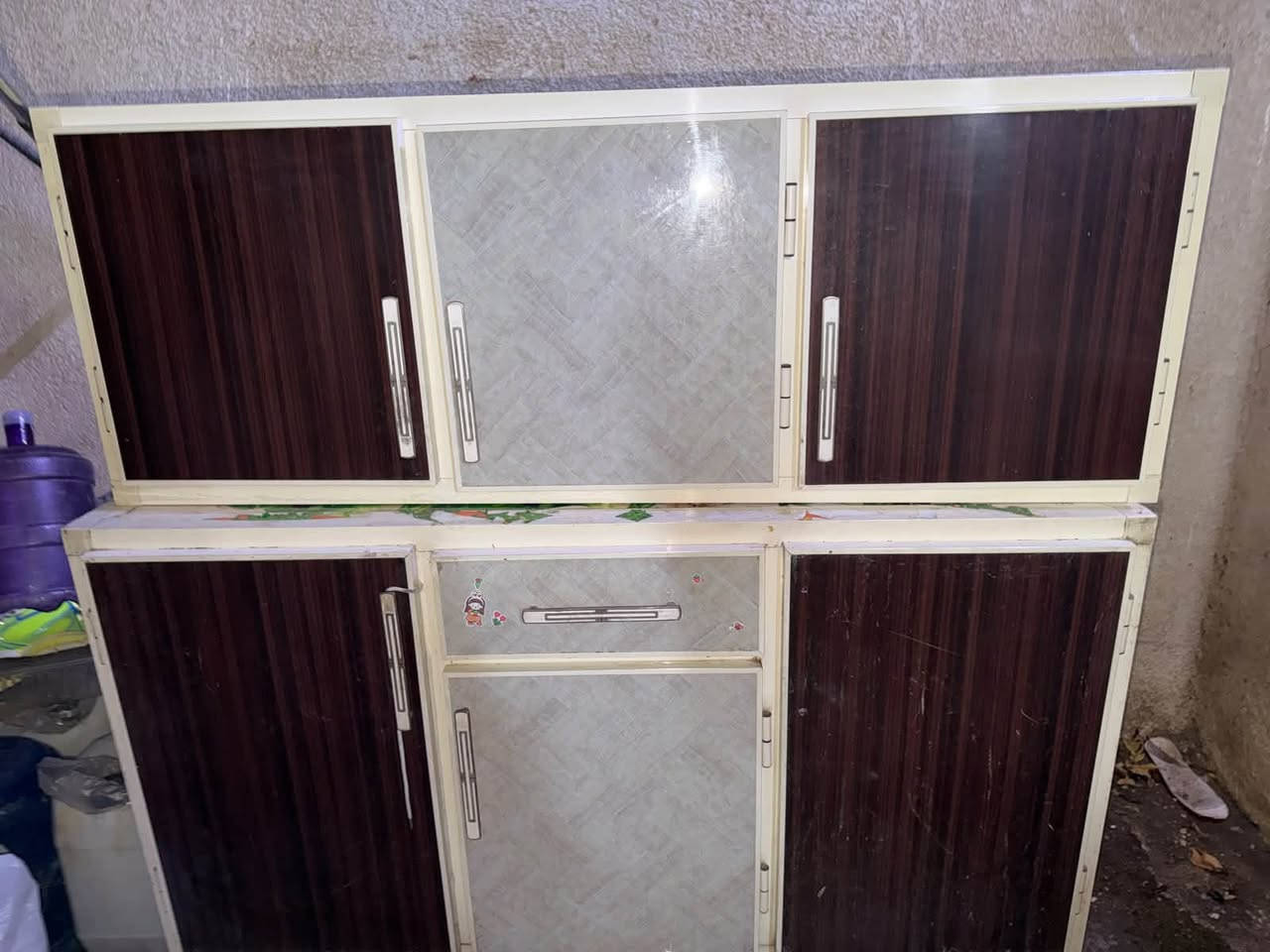 غراض بيت كامل للبيع وبسعر مناسب للاستفسار ***********
