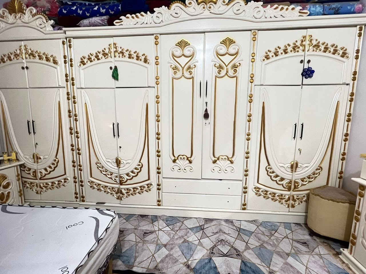 سلام عليكم شباب عندي هاي الغرفة البيع صاج ثكيله عنوان ناصرية رقم ***********
