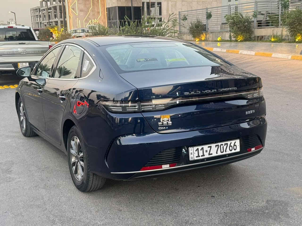 السلام عليكم
BYD
دسترويل لون ازرق مميز
موديل :2025
ماشيه : ٧٠٠٠
ع وضع شركه 
تشغيل عن بعد 
كير محرك مكفول
مرايات كهرباء 
كشنات ابيض رياضية
لد نهاري 
شاشه قلابه 
اشاير بل مري 
وبعد مواصفات دسترويل معروفه
السعر ٢٠ مليون 
عنواني بغداد الشهداء ***********
