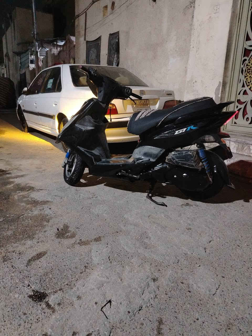 جيتي ار الدراجه خير من الله نضيفه
محرك ناعم
كهربائيات كلهه شغاله
كفرات انضاف 75٪
تايرات جدد
نوزل وبلك جديد
فيت بم جديد
باتري جديد
الدراجه حيل نضيفه
رايدهه 450 وترهم مراوس حسب القناعه
عنواني بغداد مدينه  الصدر 
رقمي *********** بي واتساب

