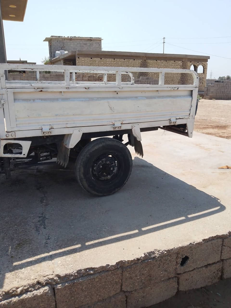 السلام عليكم ستوتة موديل ١٣ للبيع
المكان مقابيل معمل السوس في شارع شريف الرضي  
السعر 900الف وبيها مجال ***********
