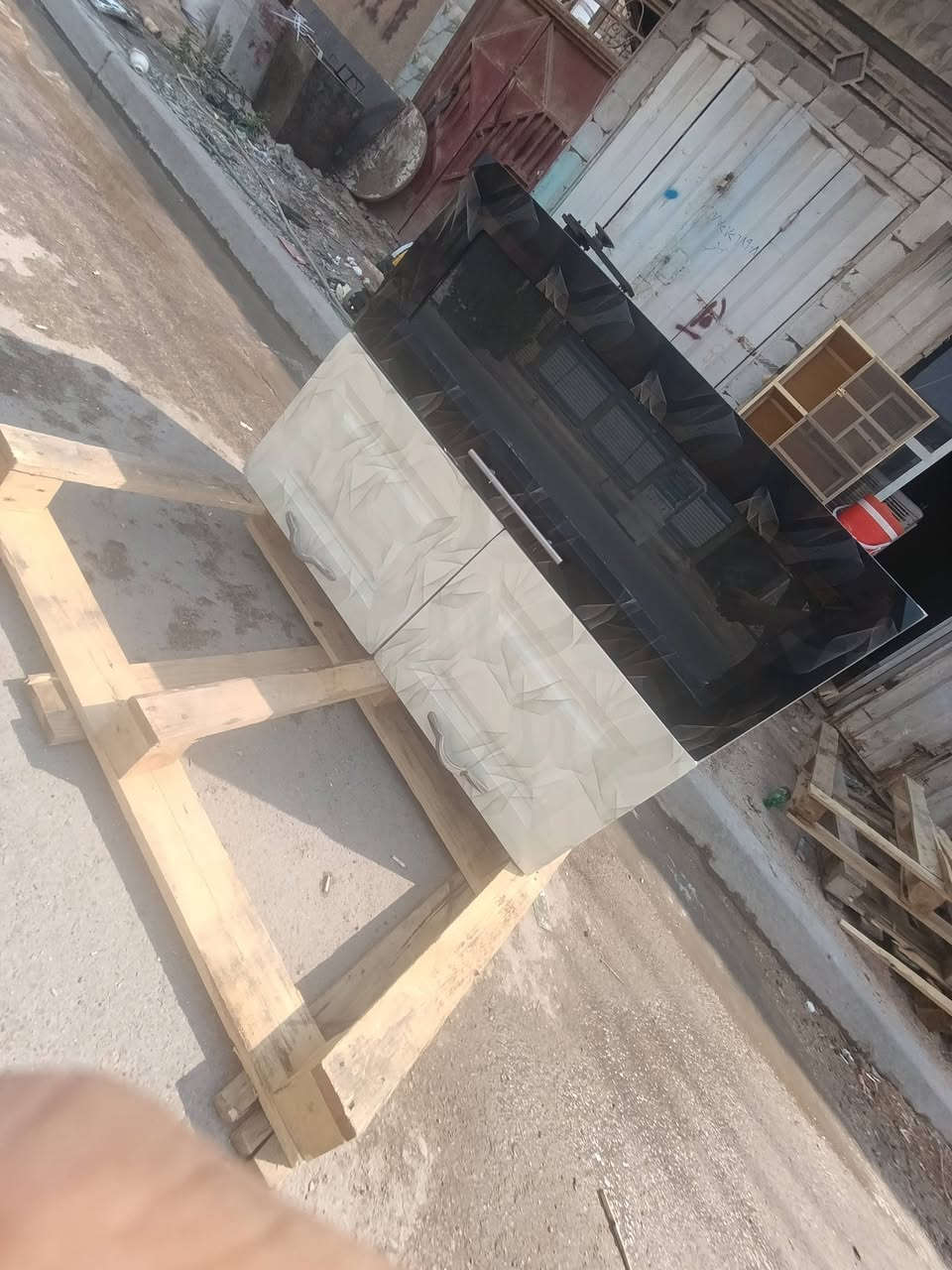 ملحق اخو الجديد كاربو فايبر تركي
3 خانات عنواني بغداد حي السفير العبيدي 
السعر 35 
***********
