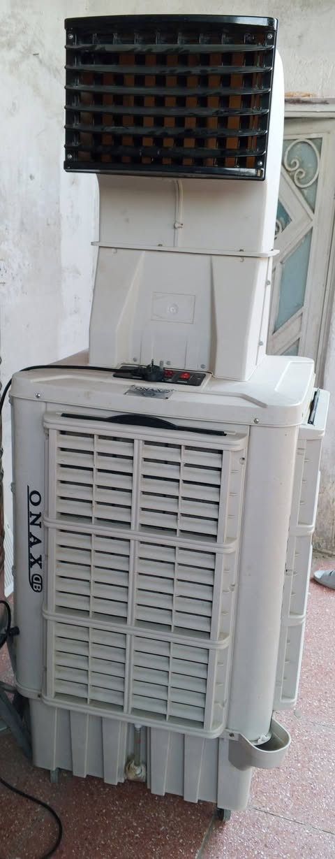 مبرده للبيع مشتريه بدايه الصيف نضيفه مابيها اي نقص سعر 350 بيه مجال للاستفسار ‏‪***********‬‏ مكاني محافظه واسط حي الحوراء
