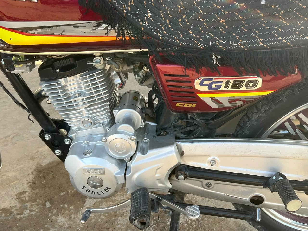 (للبيع ) >>( سونك~باب اول✈️)<<
موديل>2023👌👌محرك150cc نشاط فول يشلع تبليط 
 (نضيف نضافته 80)

(✨لايت وشاير شرط شغل)✨

 (محر كبس مامفتوح ) 

دشبول فقط مايشتغل 
مكاني ديالى قرتبه غزيفه
 600 وبي مجال قليل جماعت 550 لاتعلق ولاتراسل ***********
